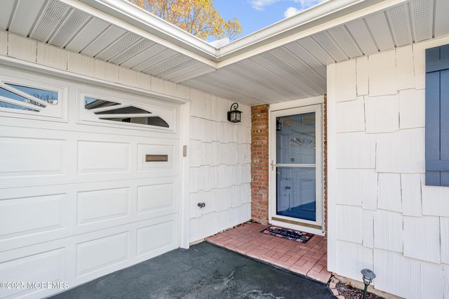 8 Holmes Court, Brick, NJ 08724