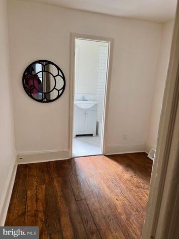 65 ASBURY ST, Trenton, NJ 08611