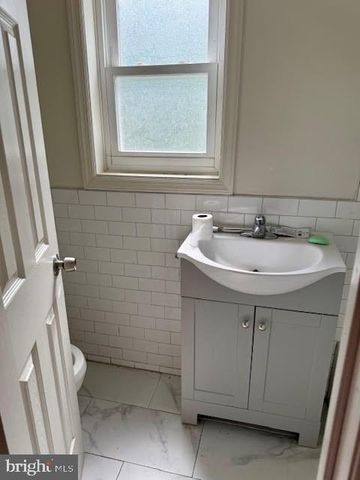 65 ASBURY ST, Trenton, NJ 08611