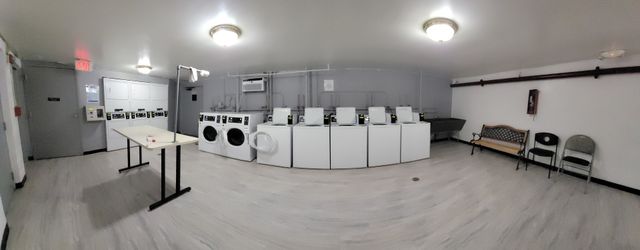 8901 N Western Avenue 407, Des Plaines, IL 60016