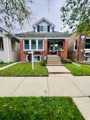 1306 Elmwood Avenue, Berwyn, IL 60402
