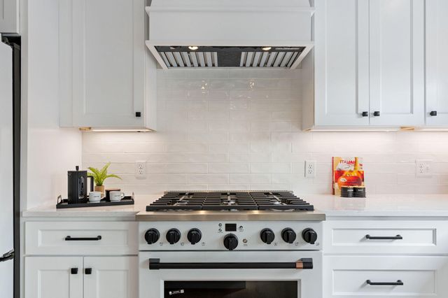 817 Race Lane, Marstons Mills, MA 02648