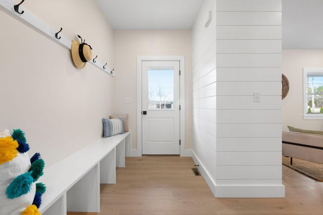 817 Race Lane, Marstons Mills, MA 02648