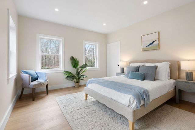 817 Race Lane, Marstons Mills, MA 02648