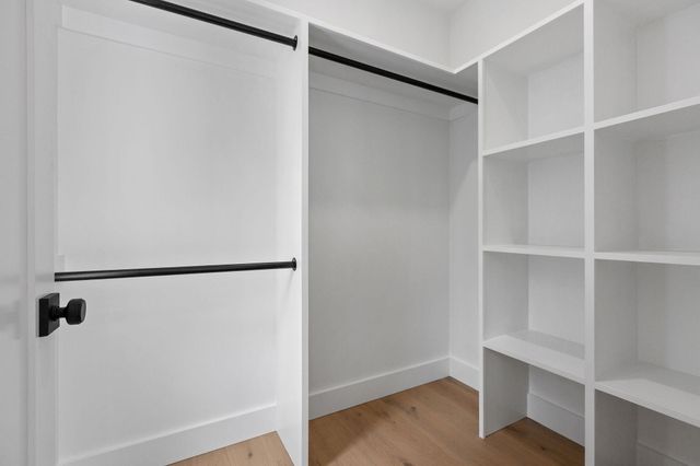 817 Race Lane, Marstons Mills, MA 02648