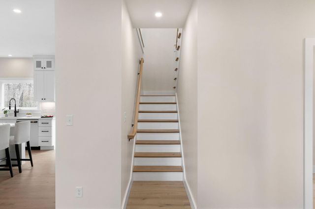 817 Race Lane, Marstons Mills, MA 02648