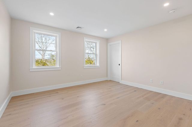 817 Race Lane, Marstons Mills, MA 02648