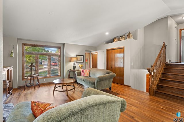 5200 S Lewis Ave Avenue, Sioux Falls, SD 57108