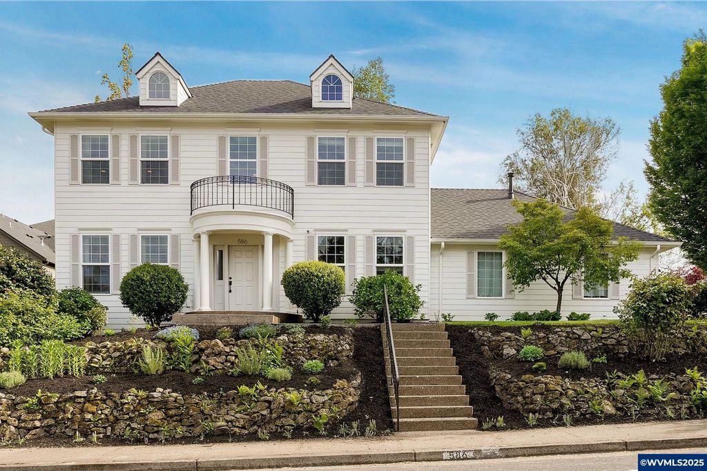 586 Valderama St SE, Salem, OR 97306