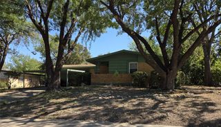 5437 Whitman Avenue, Fort Worth, TX 76133