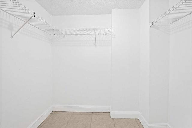 140 Lakeview Drive 103, Weston, FL 33326