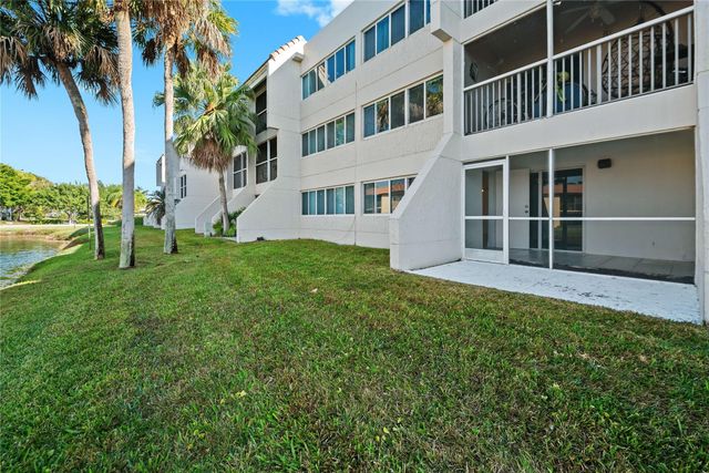 140 Lakeview Drive 103, Weston, FL 33326