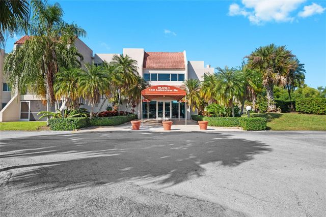 140 Lakeview Drive 103, Weston, FL 33326
