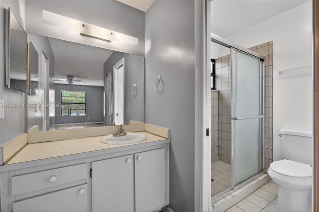 707 Stonewood Ct 19C, Jupiter, FL 33458