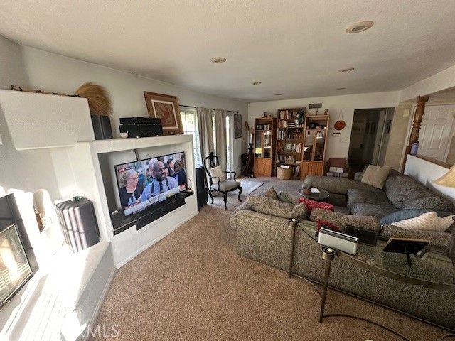 8108 Royer Avenue, West Hills, CA 91304