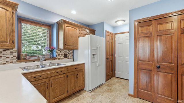 2822 E 250 North, Bluffton, IN 46714