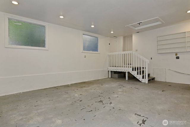 17552 Ballinger Way NE, Lake Forest Park, WA 98155