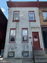 2044 E MONMOUTH STREET, Philadelphia, PA 19134