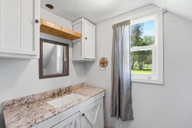 8005 381st Avenue NW, Dalbo, MN 55017