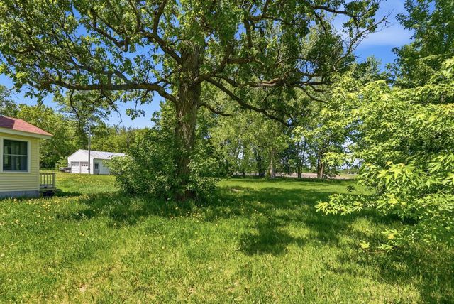8005 381st Avenue NW, Dalbo, MN 55017
