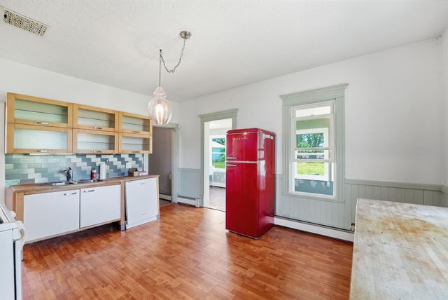 8005 381st Avenue NW, Dalbo, MN 55017