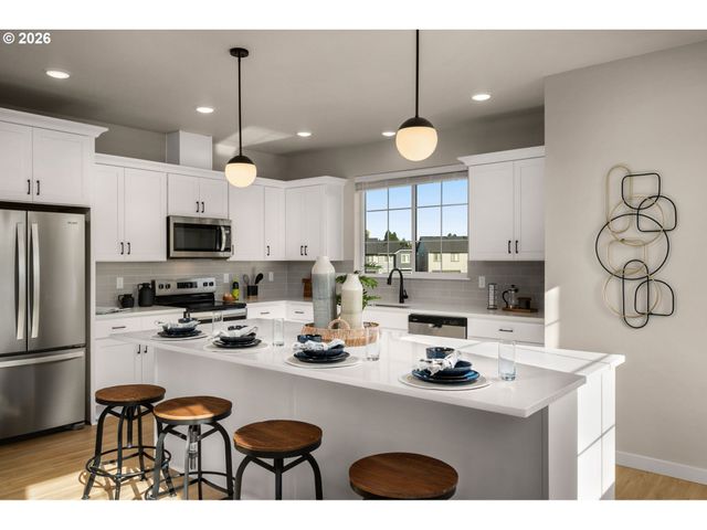 3397 Se EVERWOOD Ln, Hillsboro, OR 97123