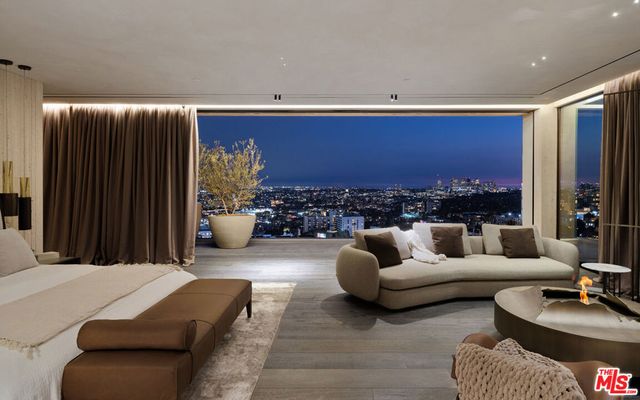 8741 St Ives Drive, Los Angeles, CA 90069