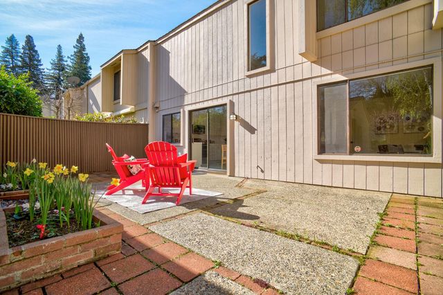 130 Hartnell Pl, Sacramento, CA 95825