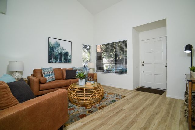 130 Hartnell Pl, Sacramento, CA 95825