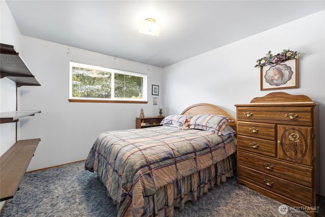 420 S 128th Street, Burien, WA 98168