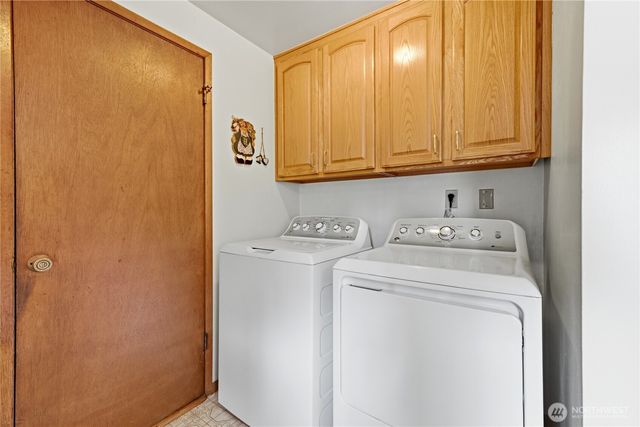 420 S 128th Street, Burien, WA 98168