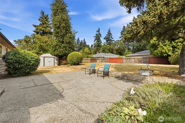 420 S 128th Street, Burien, WA 98168