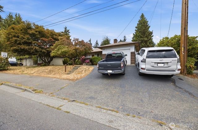 420 S 128th Street, Burien, WA 98168