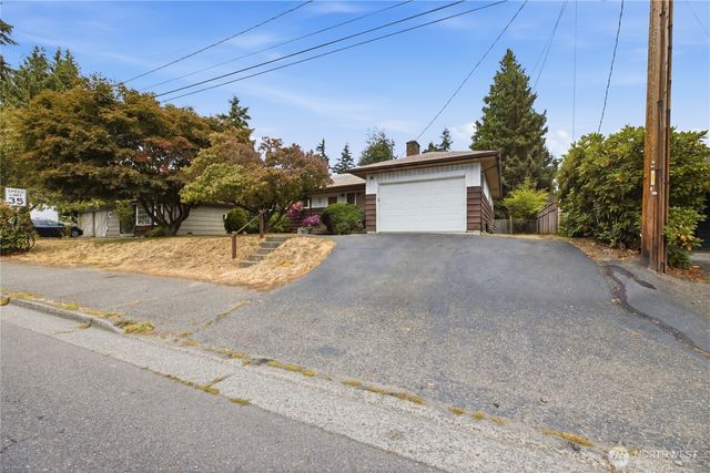 420 S 128th Street, Burien, WA 98168