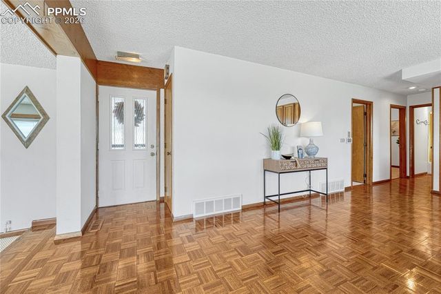 1459 Madison Street, Colorado Springs, CO 80907