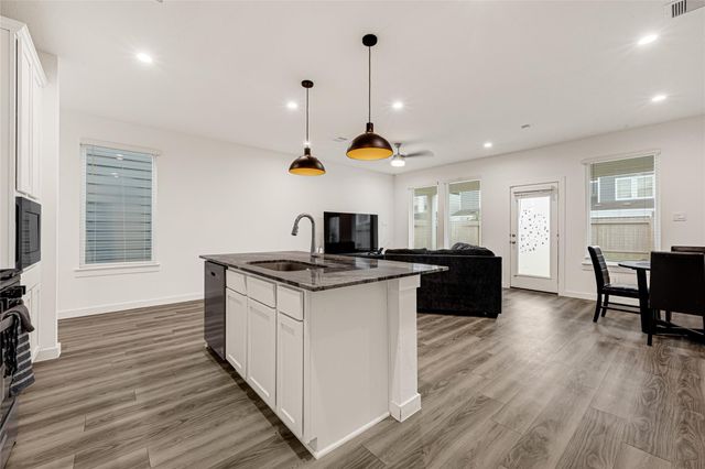 2930 Needham Garden Lane, Houston, TX 77051