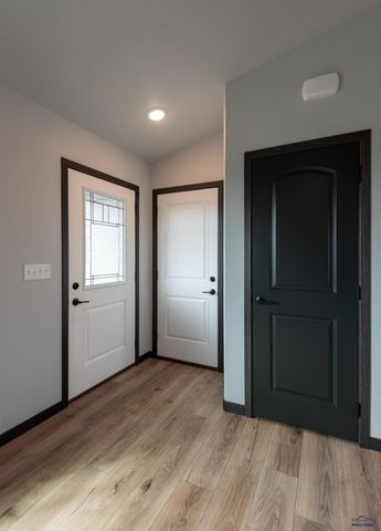 538 DENALI DR, Box Elder, SD 57719