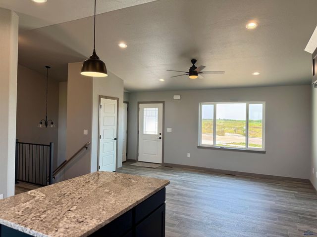 538 DENALI DR, Box Elder, SD 57719