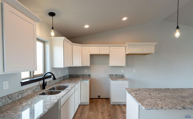 538 DENALI DR, Box Elder, SD 57719