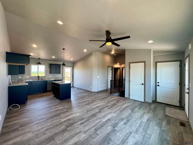 538 DENALI DR, Box Elder, SD 57719