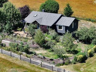 4635 Cherrystone Lane, Clinton, WA 98236
