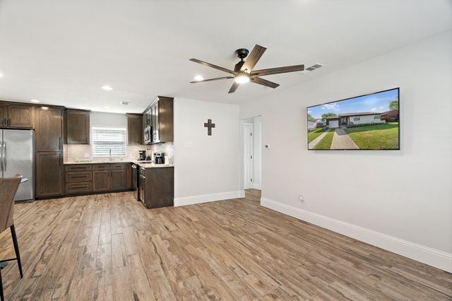 3308 Alaska Avenue, Dallas, TX 75216