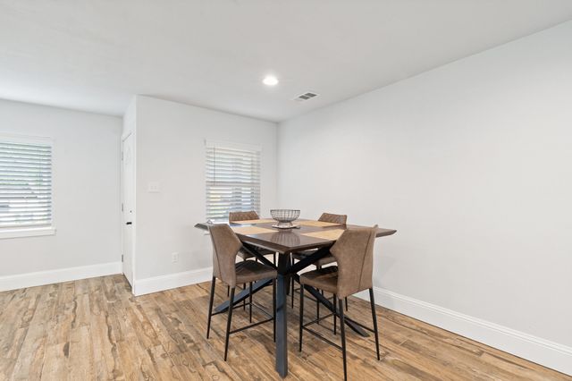 3308 Alaska Avenue, Dallas, TX 75216