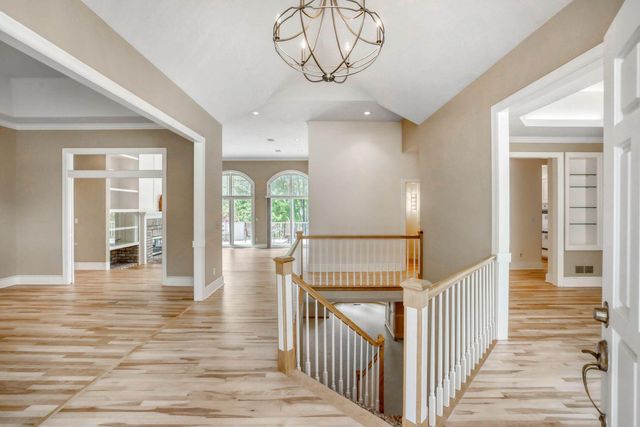 7170 Kenmare Drive, Bloomington, MN 55438