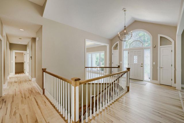 7170 Kenmare Drive, Bloomington, MN 55438