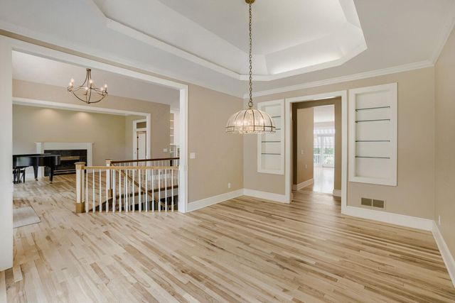 7170 Kenmare Drive, Bloomington, MN 55438