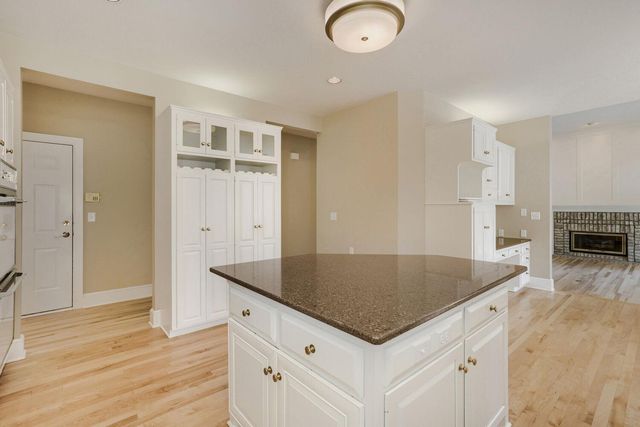 7170 Kenmare Drive, Bloomington, MN 55438