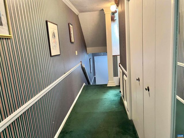 1518 BIRNAM DR, Charlottesville, VA 22901