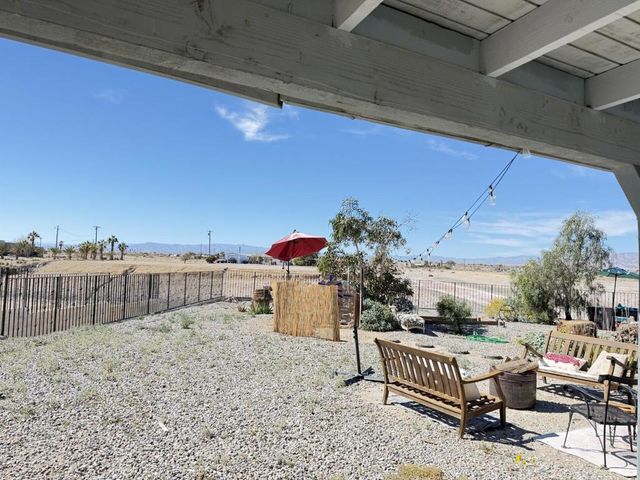 2385 Oahu Lane, Thermal, CA 92274