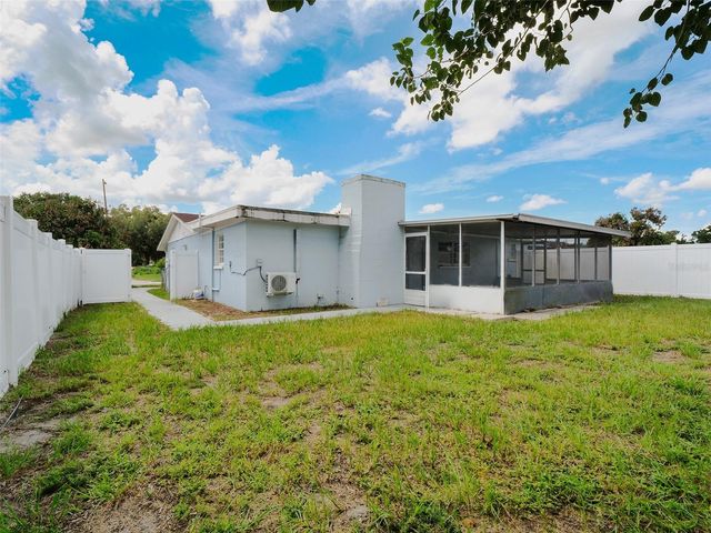 7018 GLENVIEW DRIVE, Tampa, FL 33619